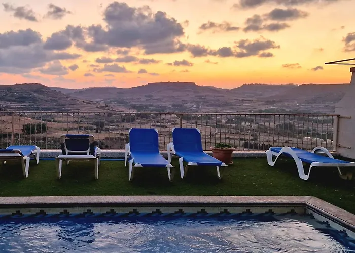 公寓 Modern 4-bed In Ix-xaghra Valley View Pool