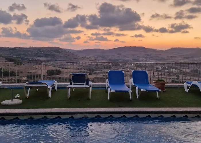 公寓 Modern 4-bed In Ix-xaghra Valley View Pool