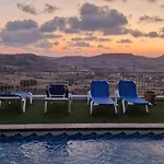 Apartment Modern 4-bed In Ix-xaghra Valley View Pool