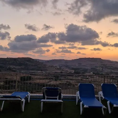 Modern 4-bed In Ix-xaghra Valley View Pool Apartman