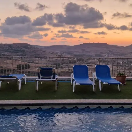 公寓 Modern 4-bed In Ix-xaghra Valley View Pool