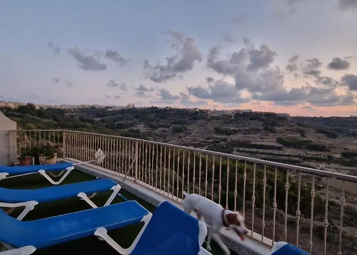 Modern 4-bed In Ix-xaghra Valley View Pool Xagħra